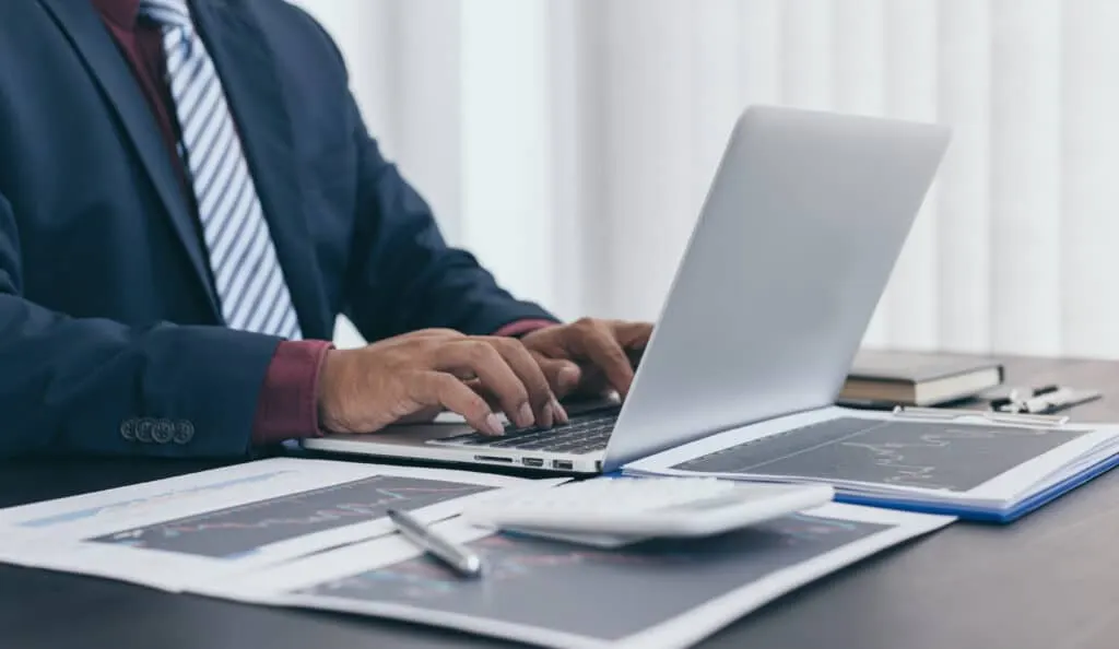 Formation bourse : boostez vos compétences en finance sur Waxoo.