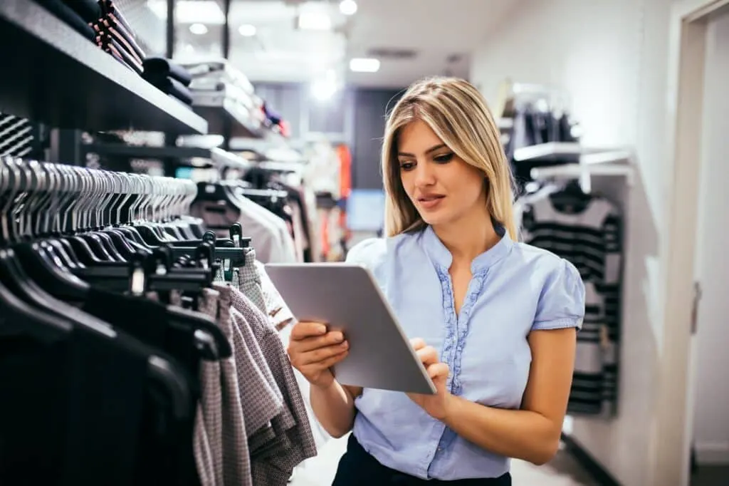 Découvrez le secret infaillible pour un lancement facile de votre commerce électronique : la solution idéale à portée de main !